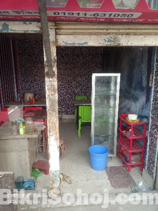 ফাস্টফুড দোকানের মালামাল বিক্রি করা হবে